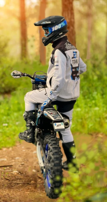 Motard contemplatif